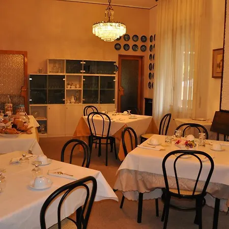 Marsa فندق مبيت وإفطار بولونيا